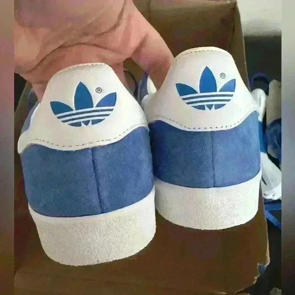 Brand new adidas Gazelle 85 Royal Blue White Size 10 1/2 - Picture 5 of 10